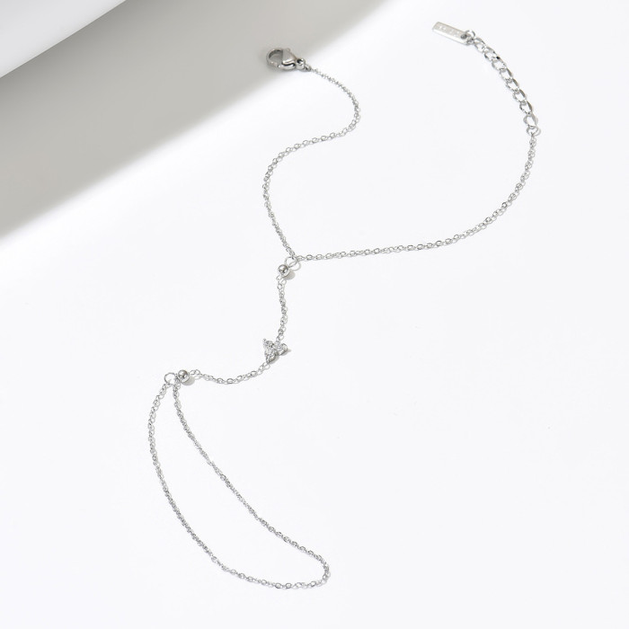 New European and American Amazon gold zircon clover finger chain, unique niche heart-shaped bracelet jewelry gift for girls