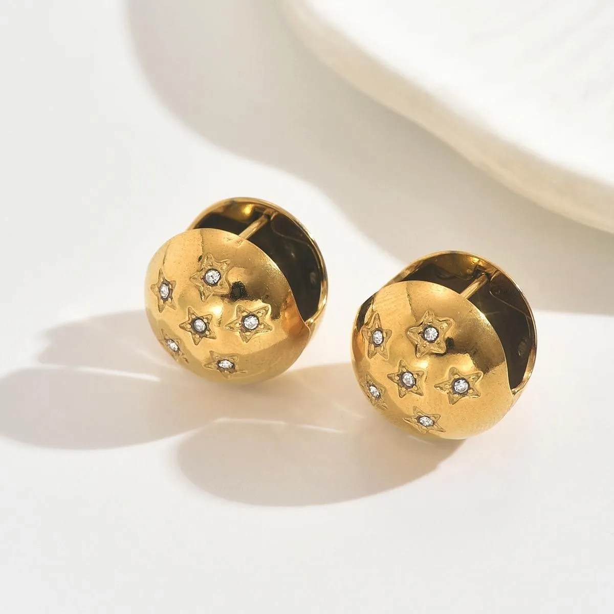 Cross-Border Two-Tone Daisy Inlaid Diamond Necklace main image