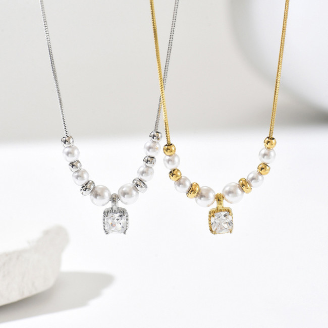 Fashionable European and American Commuting Versatile Pearl Square Diamond Titanium Steel Necklace, Niche Collarbone Chain, Daily Workplace Elegant Neck Accessory