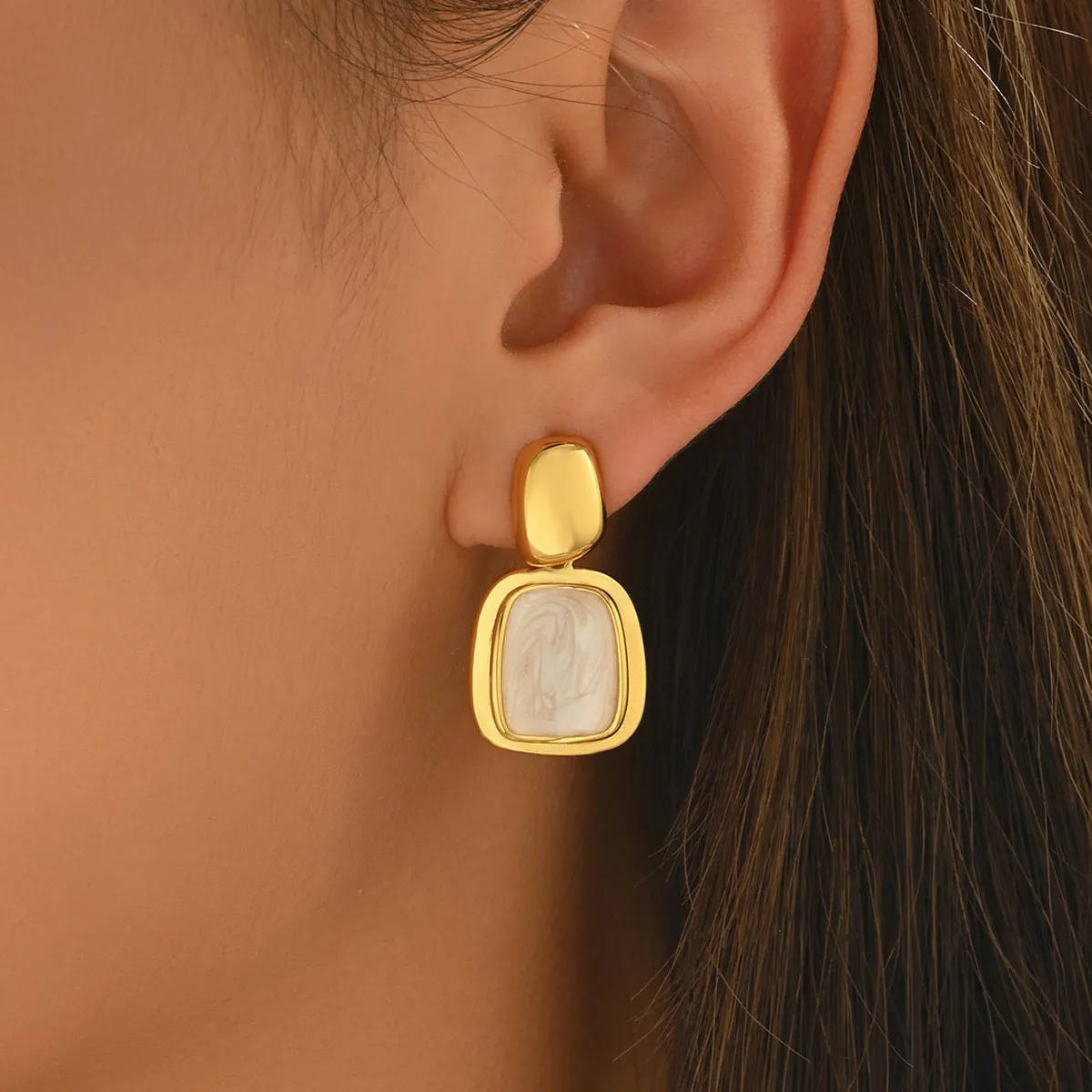 Cross-Border Two-Tone Daisy Inlaid Diamond Necklace main image