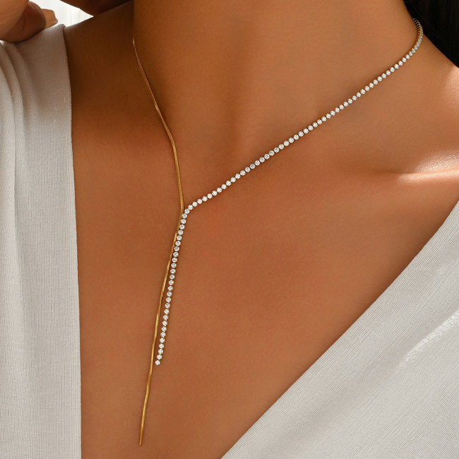 Cross-border European and American style trendy necklace with tassel pendant, stainless steel necklace, stylish light luxury collarbone chain jewelry wholesale