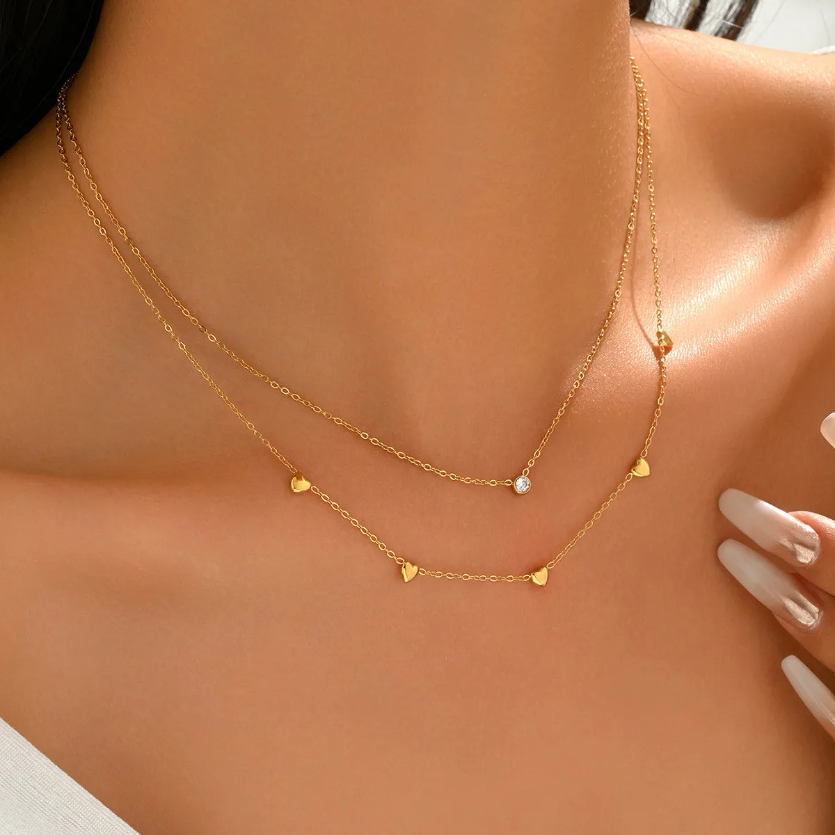Fashionable double-layered titanium steel necklace with heart-shaped zirconia in two colors, unique and exquisite with a high-end feel for the collarbone