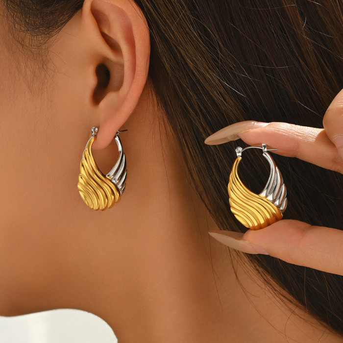 European and American stainless steel threaded crossbody bag earrings, stylish gold and silver color combination titanium steel earrings for women, high-end earrings for cross-border sales