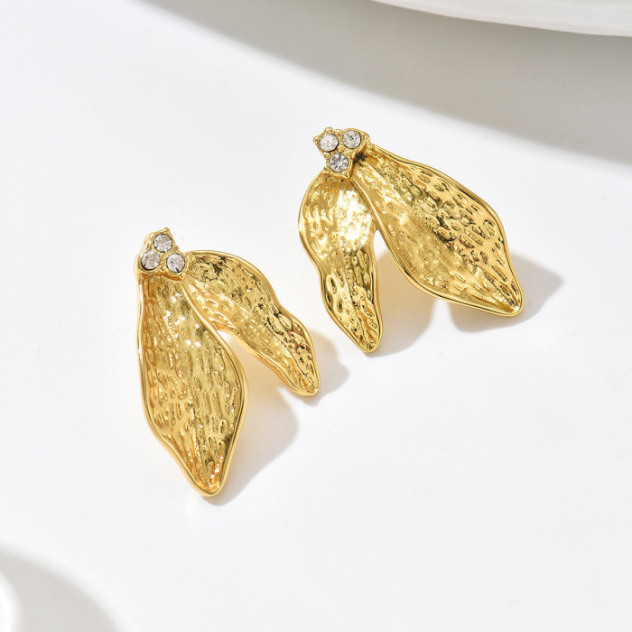 European and American style textured leaf earrings, gold-plated zircon leaf earrings, niche design high-end earrings