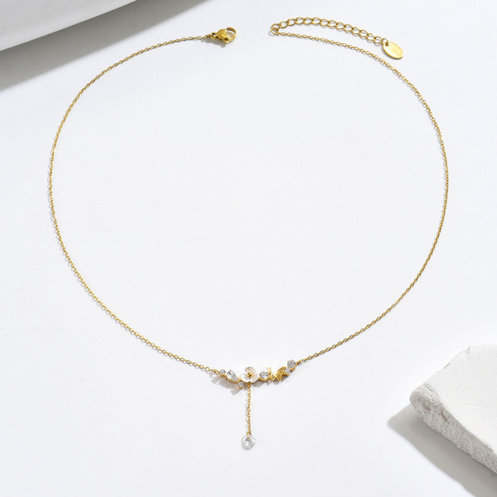 Women's Necklace: Japanese and Korean Style, Small Flowers, Butterfly, Sweet Floral Zircon, Unique Design, Tassel Design, Collarbone Chain