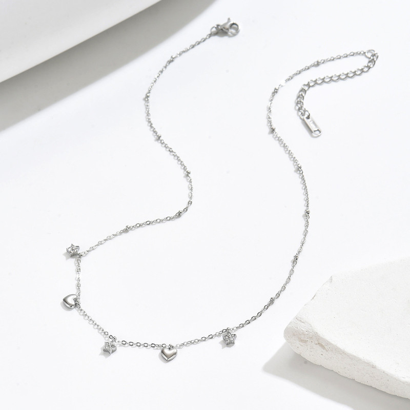 Fashionable Sweet Girl Style Heart-Shaped Star Zircon Necklace, Gold-Plated Pendant Clavicle Chain, Unique Design Layered Neck Accessory