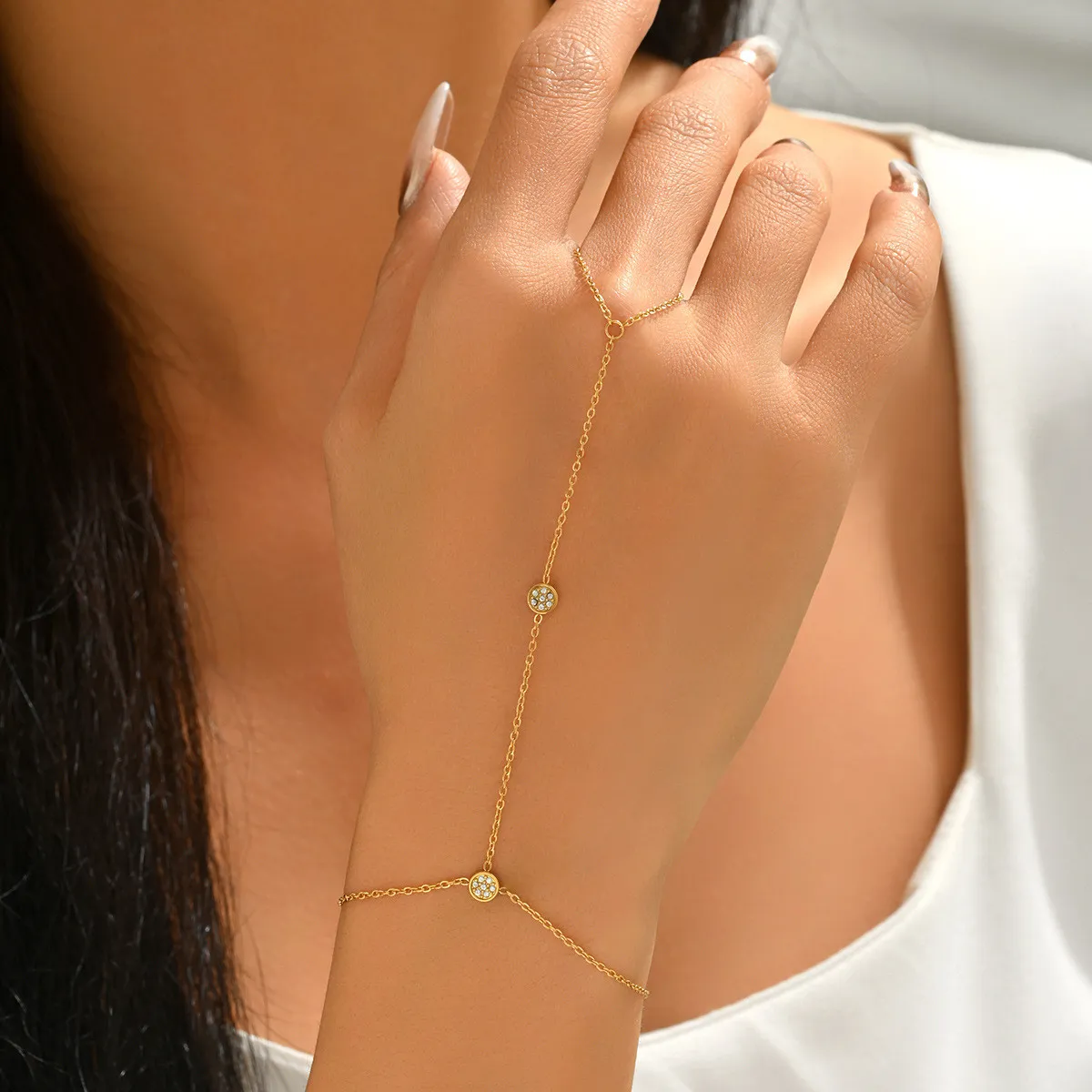 European and American cross-border design fashion inlaid jewelry finger chain integrated chain simple versatile zircon bracelet for women