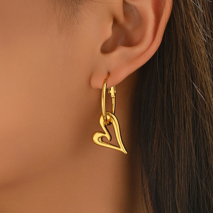 Sweet girl style hollow heart hoop earrings, gold-plated heart pendant earrings, unique design commuter earrings