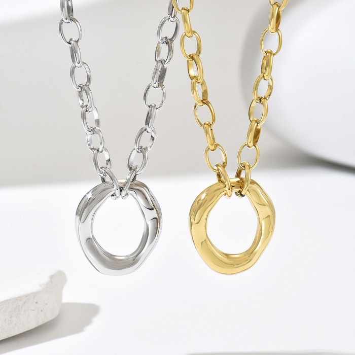 Cross-border European and American fashion temperament workplace commute titanium steel necklace with irregular ring pendant collarbone chain versatile necklace