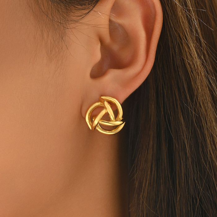 European and American minimalist geometric twisted earrings, gold-plated hollow earrings, niche design commuter earrings