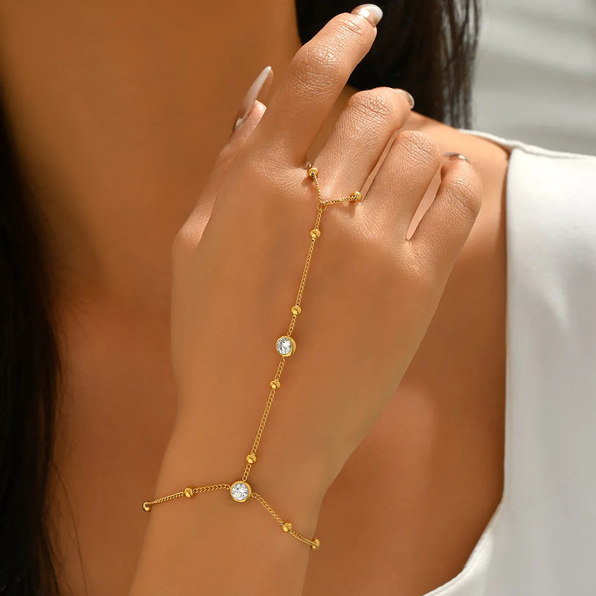 European and American style gold-plated stainless steel finger chain bracelet with zirconia, exquisite and unique with a high-end feel, versatile and stylish