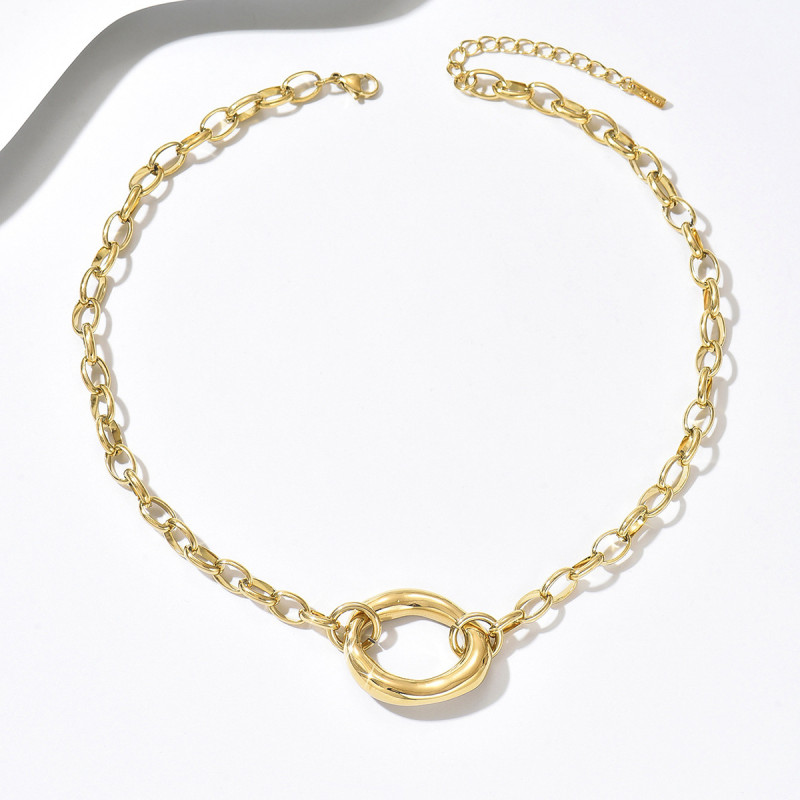Cross-border European and American fashion temperament workplace commute titanium steel necklace with irregular ring pendant collarbone chain versatile necklace