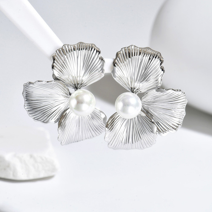 Exaggerated and Unique Leaf Earrings for Women with Irregular Wrinkle Texture, Hawaiian Holiday Ear Accessories