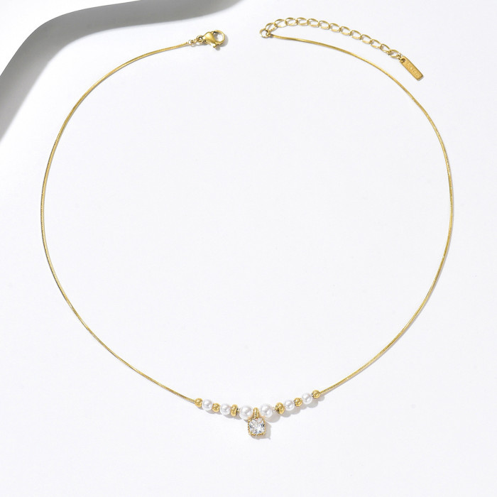 Fashionable European and American Commuting Versatile Pearl Square Diamond Titanium Steel Necklace, Niche Collarbone Chain, Daily Workplace Elegant Neck Accessory