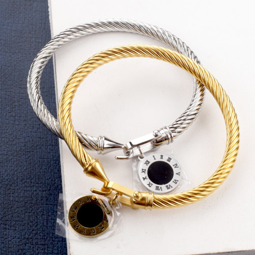 European and American English Letter Horseshoe Buckle Stainless Steel Bracelet for Women, Titanium Steel Jewelry, Roman Numeral Tag Bracelet Wholesale