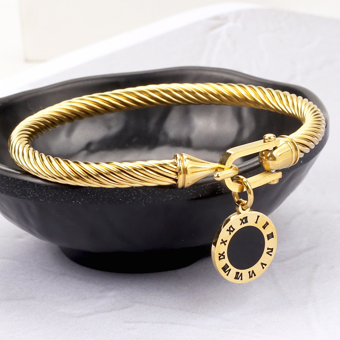European and American English Letter Horseshoe Buckle Stainless Steel Bracelet for Women, Titanium Steel Jewelry, Roman Numeral Pendant, Wholesale Jewelry