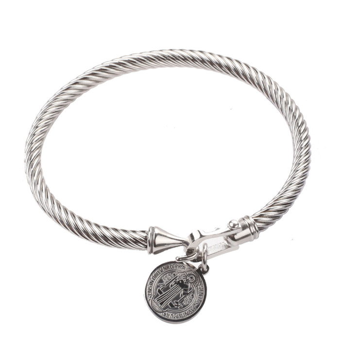 European and American U-shaped clasp stainless steel bracelet with embossed Saint Benedict pattern tag, horseshoe clasp, titanium steel twisted cord priest bracelet