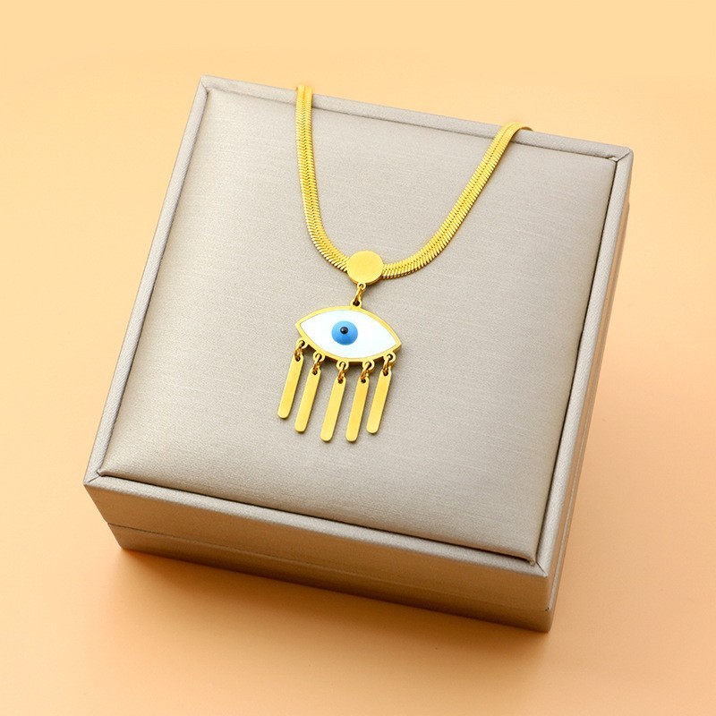 New cross-border stainless steel gold-plated evil eye necklace, fashionable and unique, popular with female influencers, trendy brand jewelry