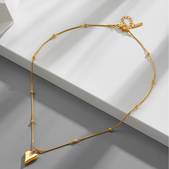 Vintage Minimalist Heart Necklace for Women, French Romantic Heart-Shaped Titanium Steel Gold Pendant, Light Luxury S...