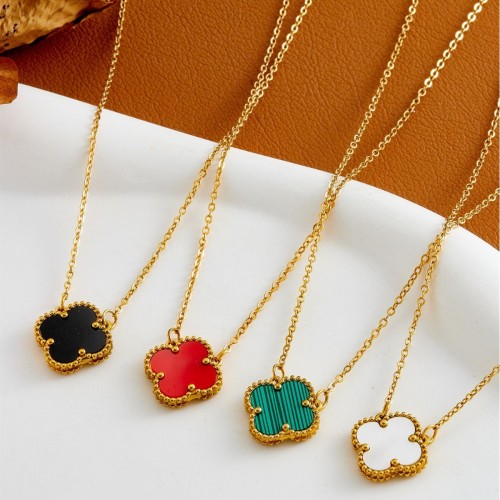 Four-leaf clover necklace for women, titanium steel, non-fading, light luxury, niche design, popular fashion, versatile, high-end clavicle chain