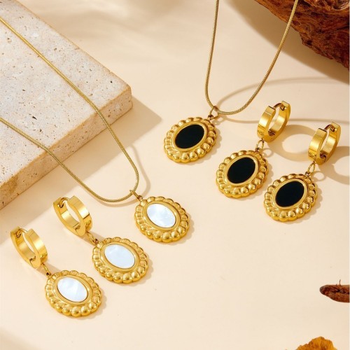 European and American cross-border vintage black and white gold-plated stainless steel oval geometric pendant chain necklace and earring set