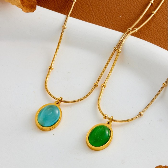 European and American retro ins-style cat's eye stone pendant necklace, niche design, light luxury titanium steel plated with 18K gold clavicle chain