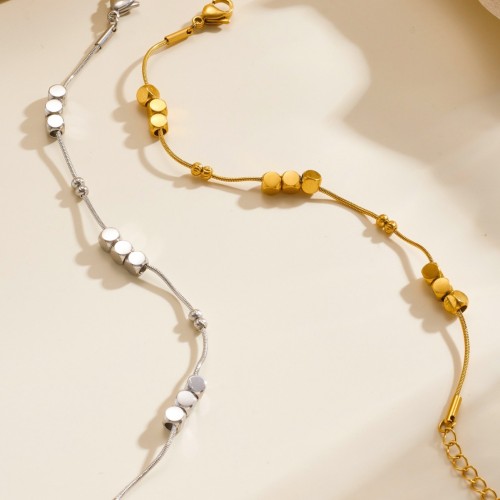 2025 New Women's Necklace and Bracelet, Fashionable and Unique Design, Versatile Small Square Clavicle Chain, Simple and Elegant for Women