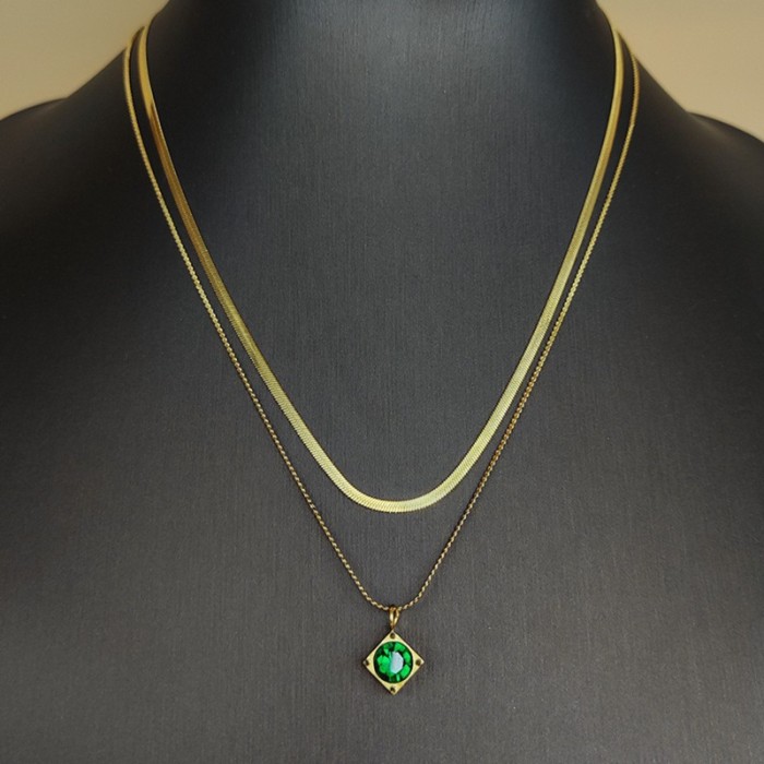 Niche Personalized Simple High-end Green Stone Pendant Titanium Steel Double-layer Chain Necklace Wholesale