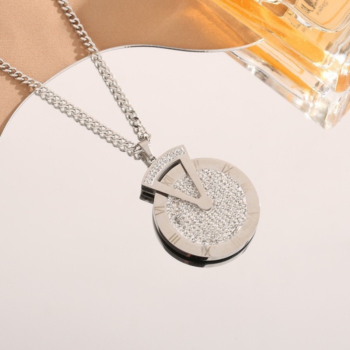 European and American cross-border diamond-encrusted rotating number pendant long necklace for trendy women, simple and stylish rotatable sweater chain