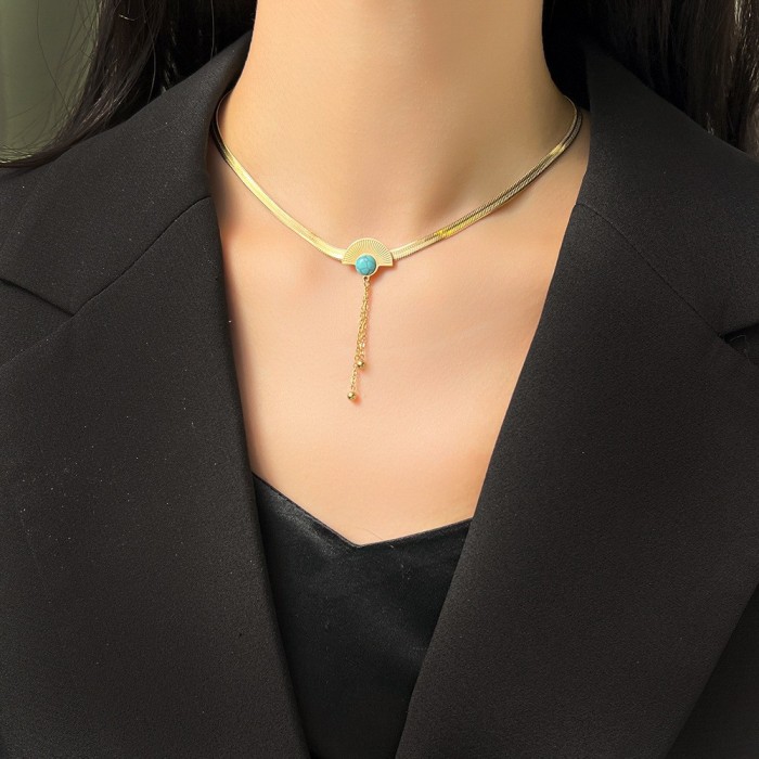 European and American creative and unique niche chain tassel fan-shaped turquoise titanium steel snake bone chain vintage high-end versatile necklace