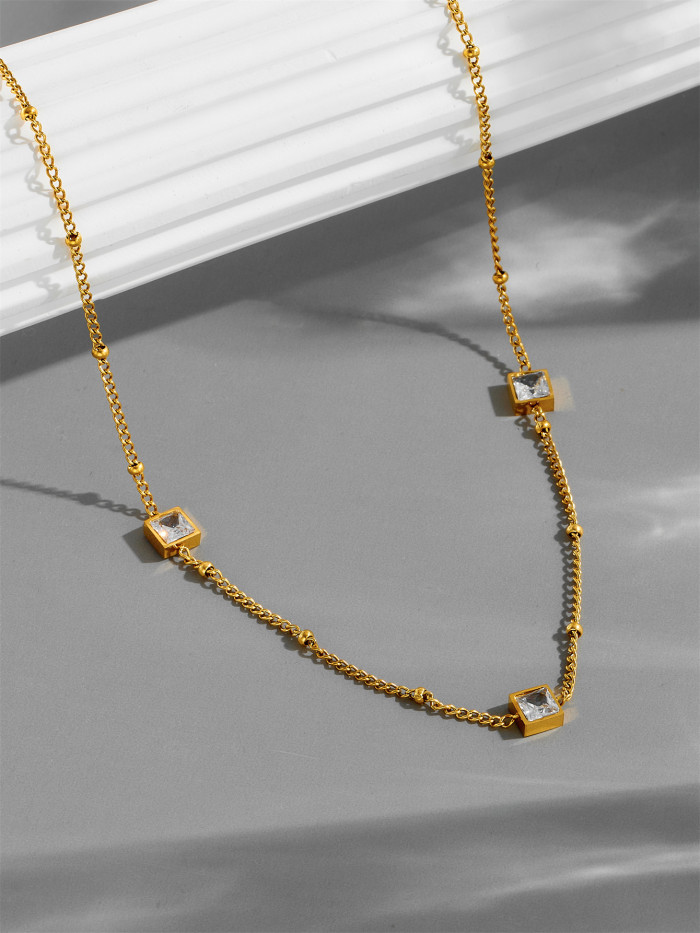 European and American ins emerald necklace, niche light luxury fashion versatile collarbone chain, square zircon titanium steel necklace for women
