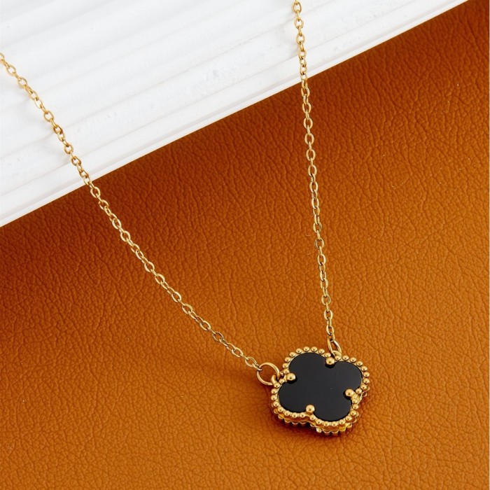 Four-leaf Clover Necklace for Women, Titanium Steel, Non-fading, Light Luxury, Niche Design, Popular Fashion, Versati...