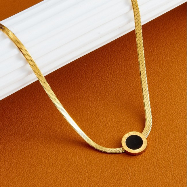 【Full Titanium Steel】Hundreds of Styles of Women's Necklaces, Compact Design, Popular, Non-Fading, Fashionable Accessories, Collarbone Chain