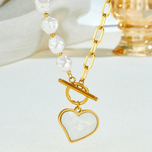 New Pearl White Shell Heart Necklace, Gold Simple Elegant Titanium Steel Necklace for Women, Vintage Clavicle Fine Chain Jewelry