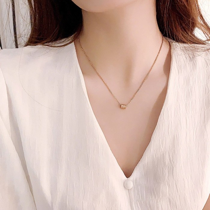 Titanium Steel Bracelet with a Slim Waist Design, Simple and Unique Style, Personalized Fashion Necklace for Female F...