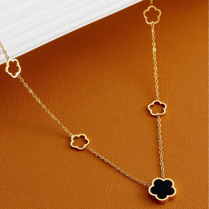 Simple and Stylish High-end Titanium Steel Plated with 18K Gold Four-leaf Clover and Five-leaf Flower Women's Necklac...