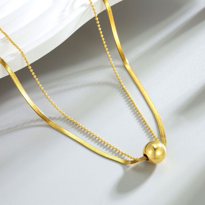 European and American ins trendy fashion personalized multi-layer necklace for women, stylish and versatile geometric titanium steel plated 18k gold collarbone chain