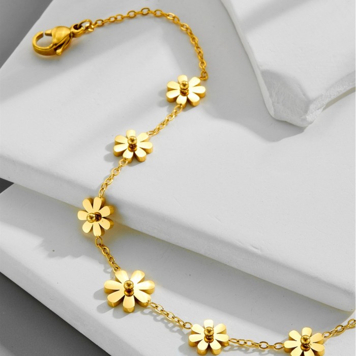 Cross-border fashion exquisite sunflower design new popular small daisy gold necklace high-end jewelry set