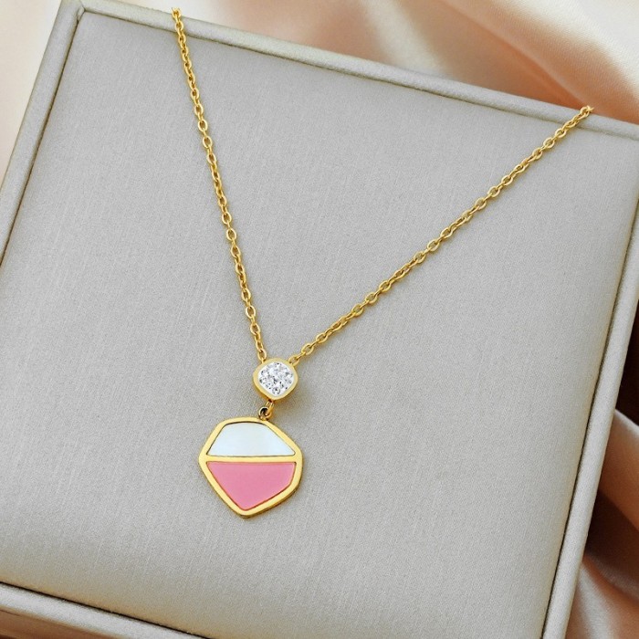 2023 New Model: Unique and Stylish Non-Fading Women's Necklace - Fresh and Sweet Shell Titanium Steel Necklace