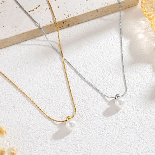 French-style light luxury single pearl necklace for women, high-end niche titanium steel non-fading pendant, elegant collarbone chain accessory
