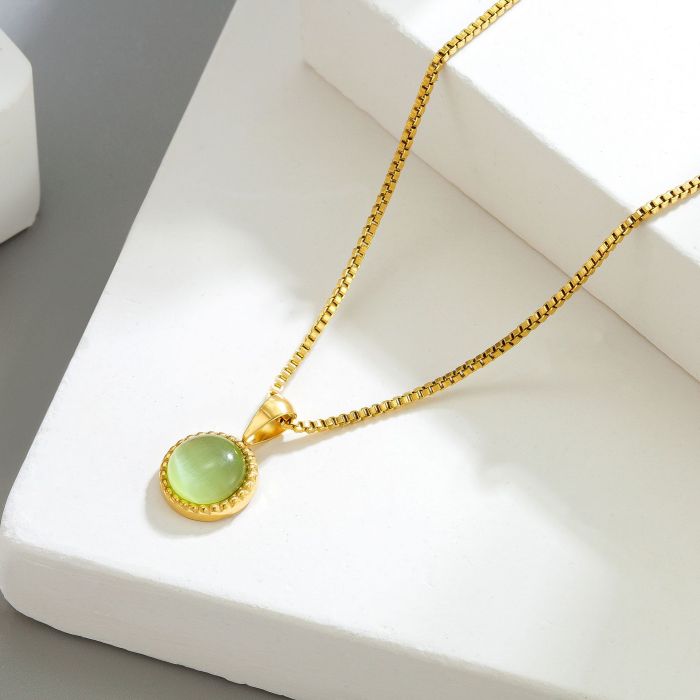Popular on Instagram in Europe and America: Green Aventurine Natural Stone Necklace with Figaro Chain, Stainless Steel Plated with 18K Real Gold, Simple Design