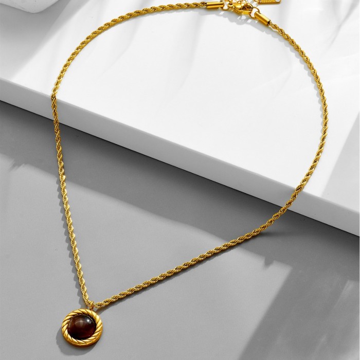 Non-fading fashionable titanium steel Korean gold frosted double butterfly necklace, versatile and elegant, same style as in stores, wholesale from manufacturer