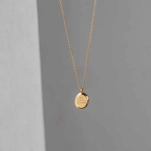 Simple and versatile English letter irregular small gold bar pendant necklace for women, collarbone chain, stylish and trendy
