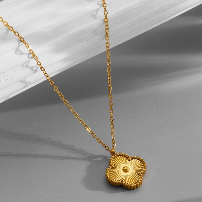 Cross-border jewelry necklace for women, high-end 15mm four-leaf clover double-sided five-flower necklace, titanium steel pendant, hot-selling item on Douyin