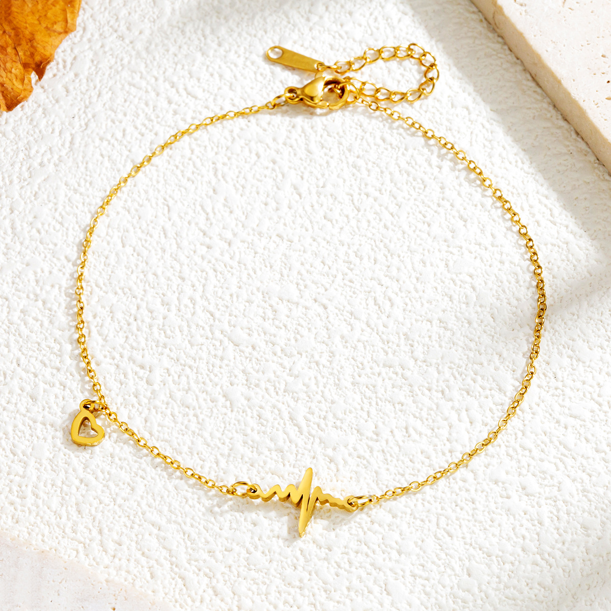 stainless steel jewelry trends 2027 market growth personalization necklace