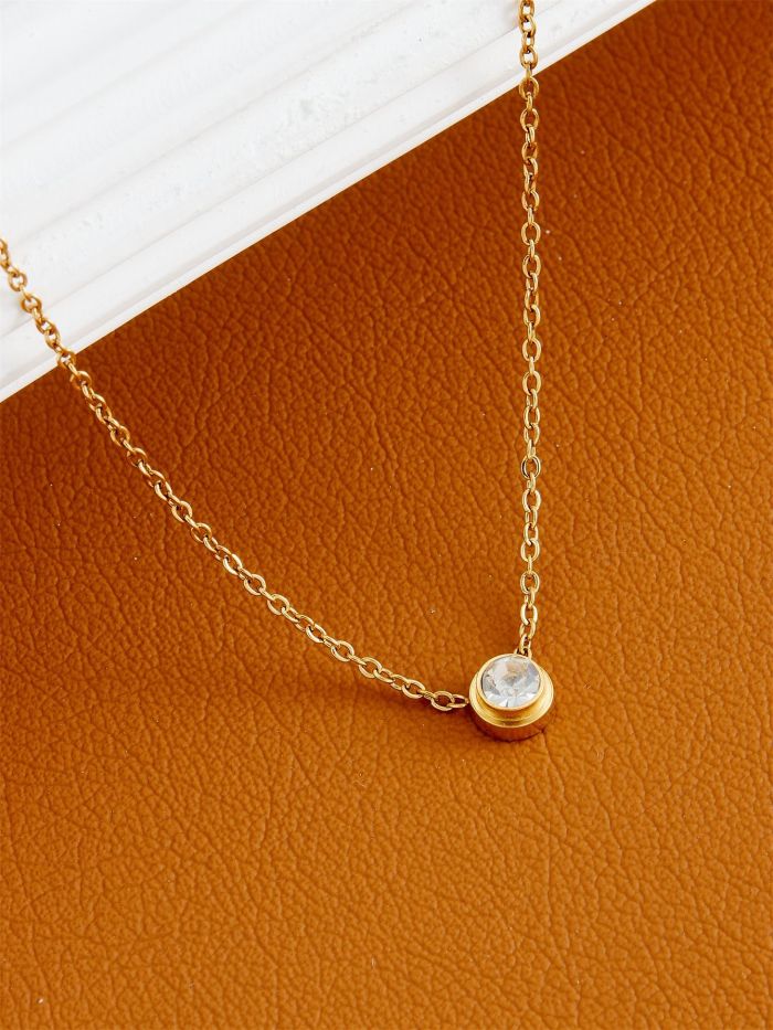 2024 Best-Selling Simple Sparkling Diamond Necklace, Versatile 18k Titanium Steel Necklace, Unique Design with Elegant Charm