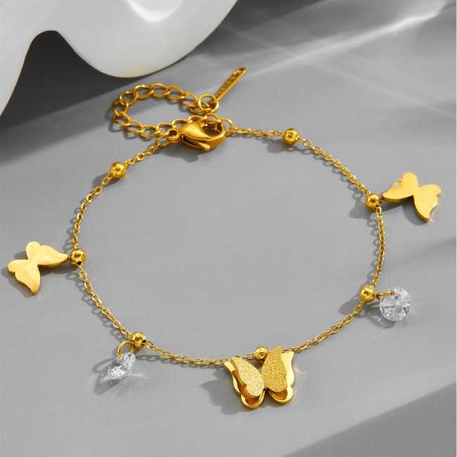 【No need to remove when showering】Eco-style lifelike shimmering frosted three-dimensional butterfly zircon bracelet for female friends