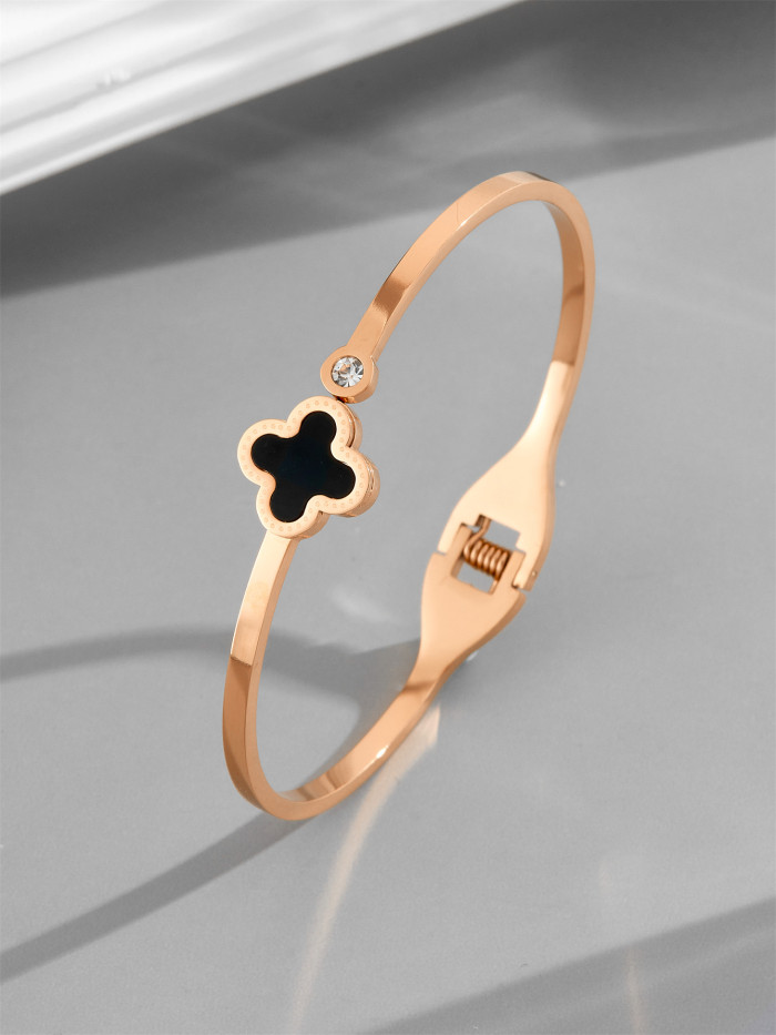 Four-leaf clover bracelet for women, titanium steel, non-fading, trendy luxury bracelet, ins niche design, 2023 new fashion