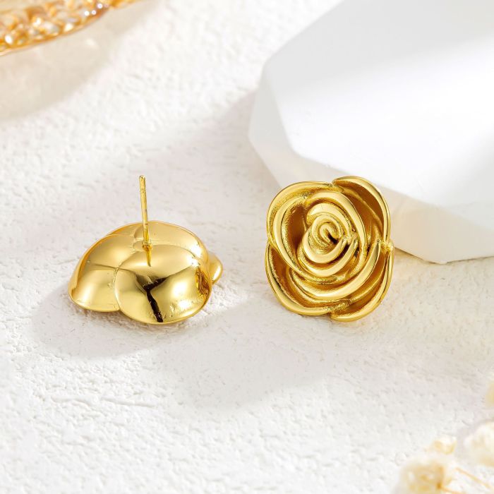 Cross-border bestseller stainless steel rose-shaped earrings, European and American light luxury high-end elegant floral stud earrings