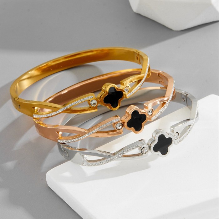 Exclusive for cross-border Amazon: Simple and stylish lucky four-leaf clover full-diamond titanium steel bracelet for women, light luxury, wholesale from manufacturer